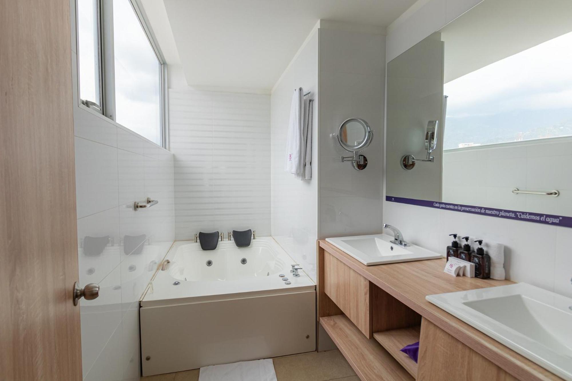 Hotel Roseliere Bucaramanga Floridablanca Buitenkant foto